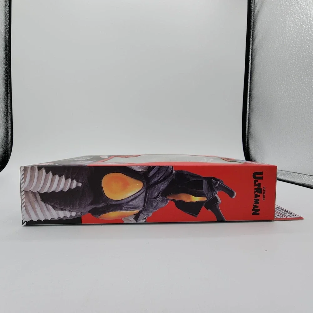 Bandai Namco Ultraman Zetton‎ 6